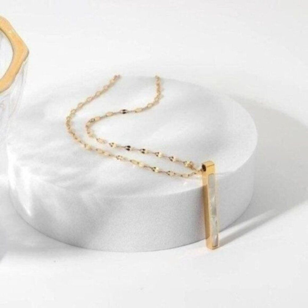 Shell and Stainless Steel Pendant Necklace